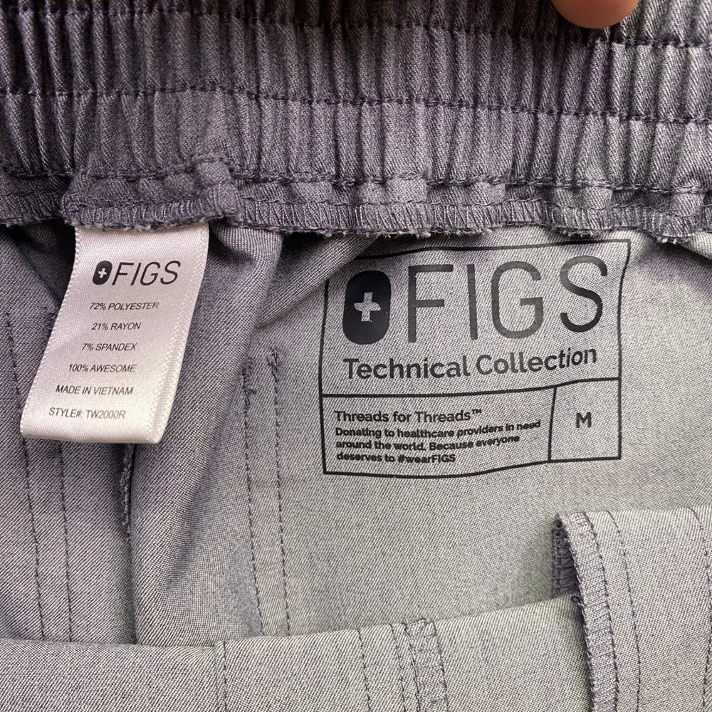 FIGS Technical Collection Grey Heather Scrub Pants‎ Mens Medium TW2000R Cargo